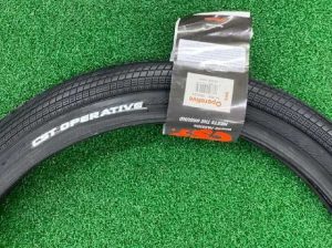 LLANTA 20 X 2.25 CST C1809 OPERATIVE BMX FREE