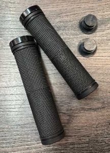 GRIPS GRAVITY C/1 SEGURO 130MM NEGRO/NEGRO
